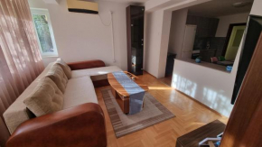 Apartment Chalovski